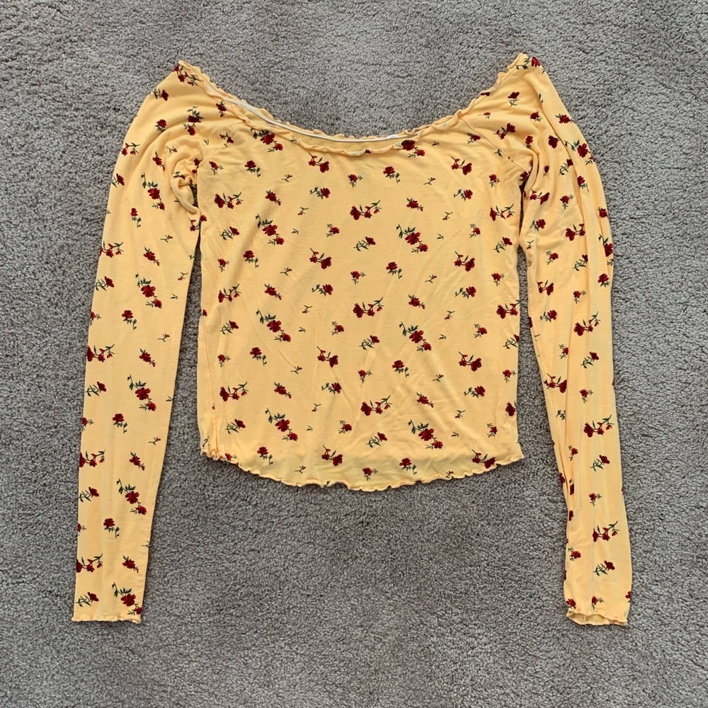 off-the-shoulder, lettuce edged shirt